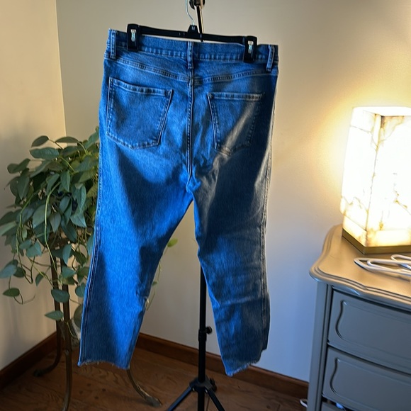A.n.a high rise straight jeans set of 2 - Picture 4 of 4